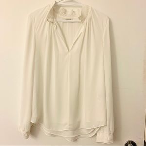 Aritzia Wilfred white blouse. Size medium.